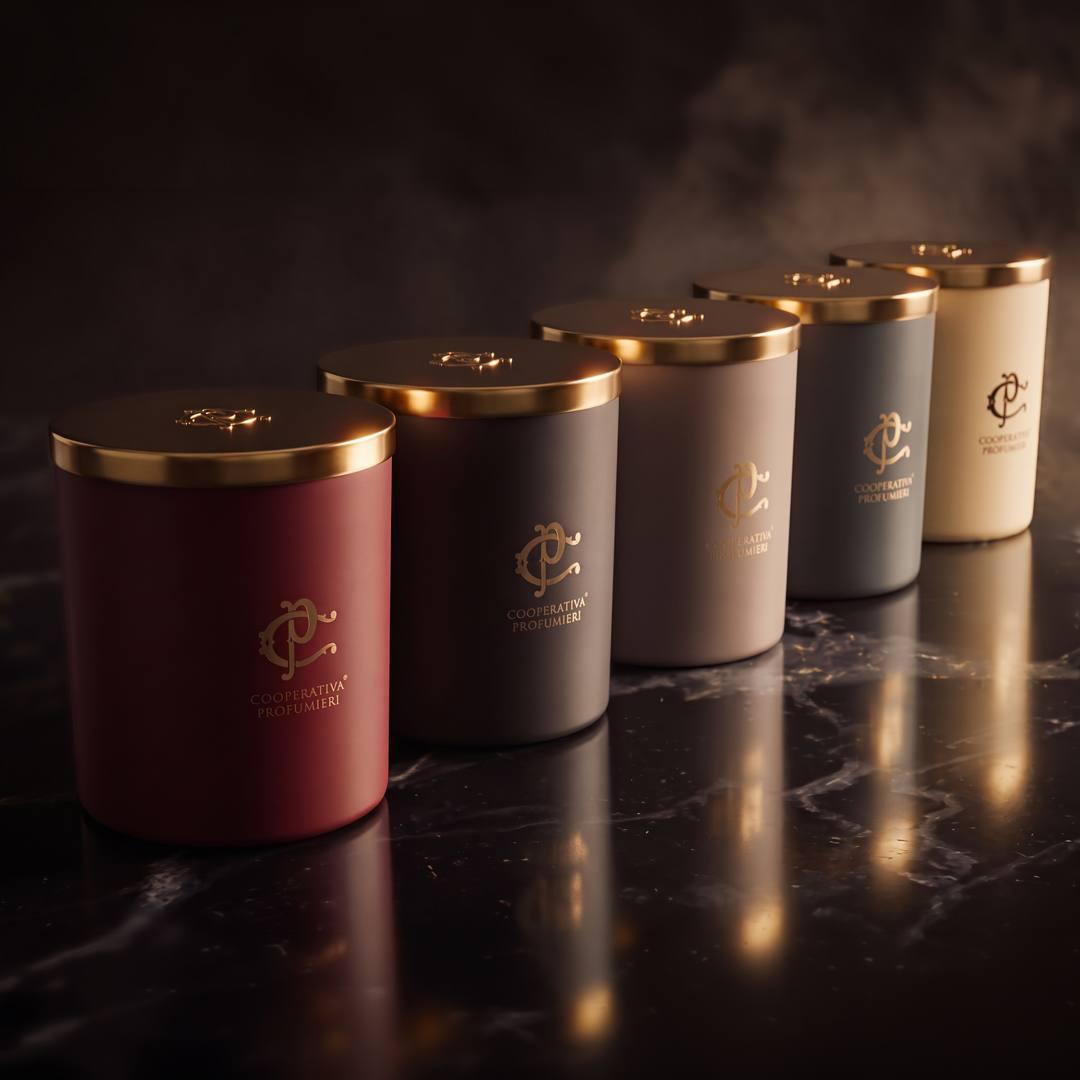 NOIRÉ – Bougie parfumée Sweet Woods | Cooperativa Profumieri